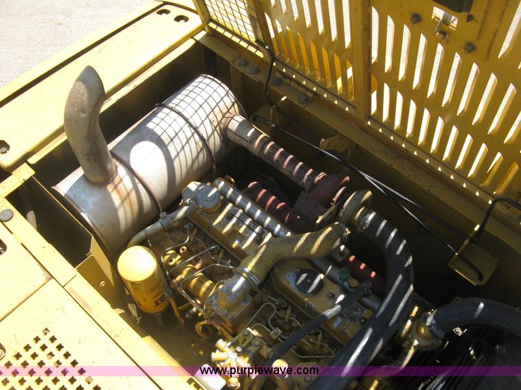 image for item H8639 2001 Caterpillar 320C L excavator