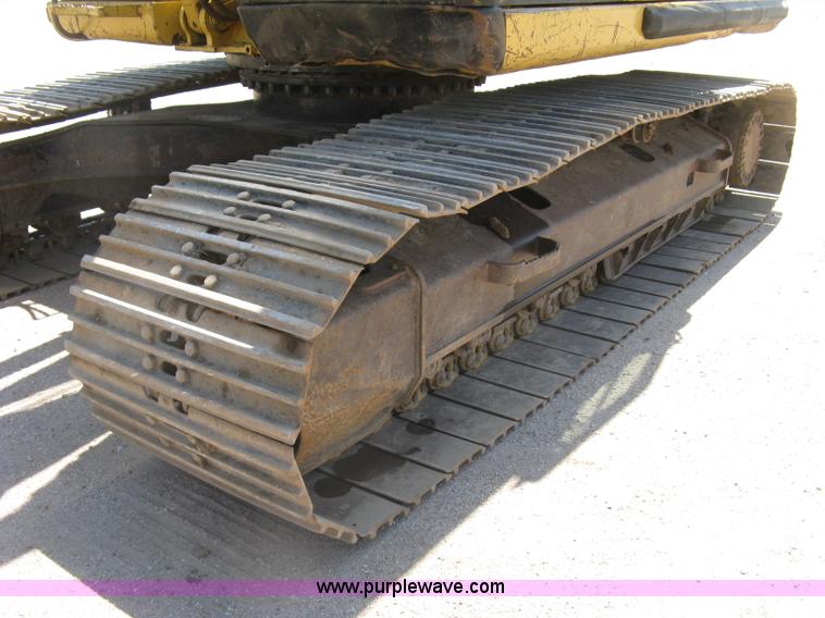 image for item H8639 2001 Caterpillar 320C L excavator