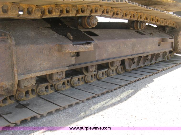 image for item H8639 2001 Caterpillar 320C L excavator