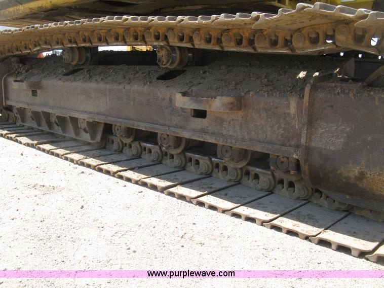 image for item H8639 2001 Caterpillar 320C L excavator