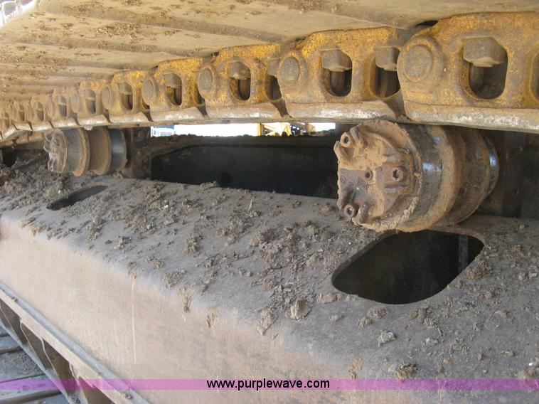image for item H8639 2001 Caterpillar 320C L excavator