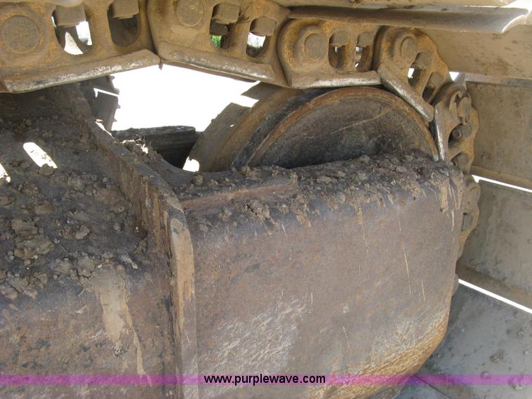 image for item H8639 2001 Caterpillar 320C L excavator