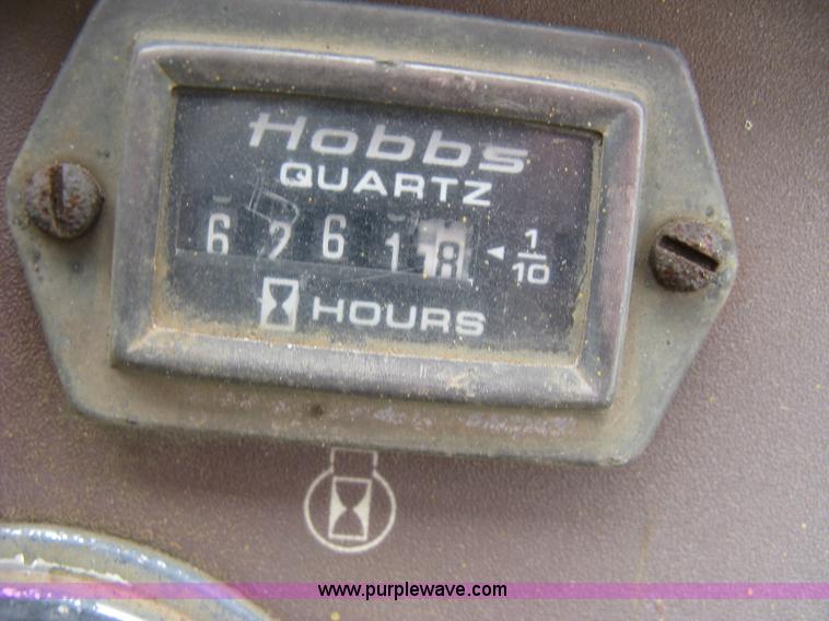 image for item H8650 1991 Case 855D track loader