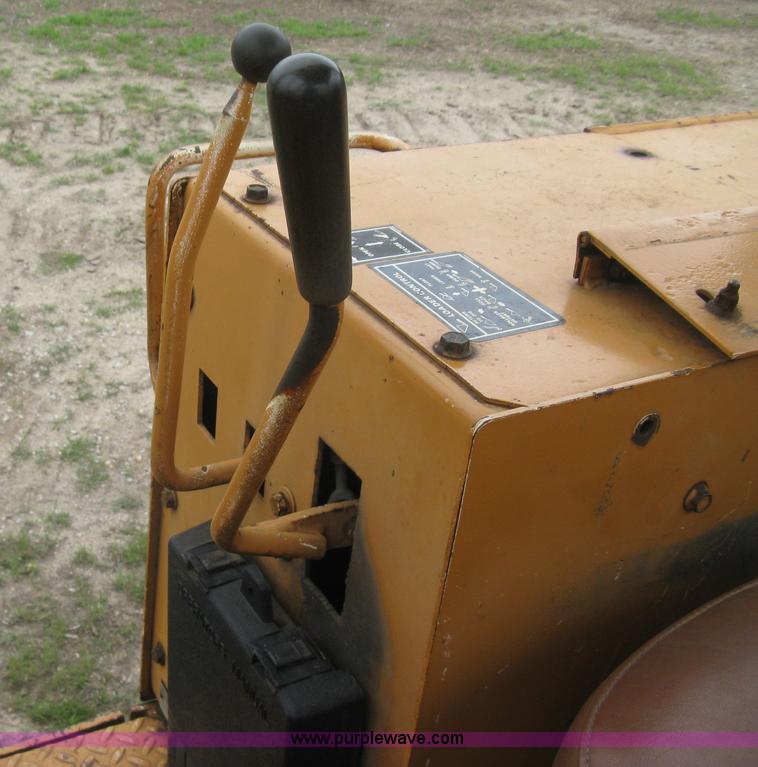 image for item H8650 1991 Case 855D track loader