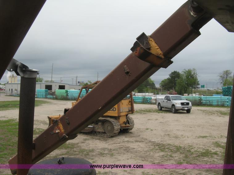 image for item H8650 1991 Case 855D track loader