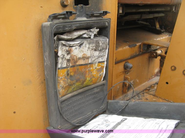 image for item H8650 1991 Case 855D track loader