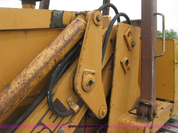 image for item H8650 1991 Case 855D track loader