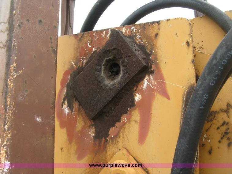 image for item H8650 1991 Case 855D track loader