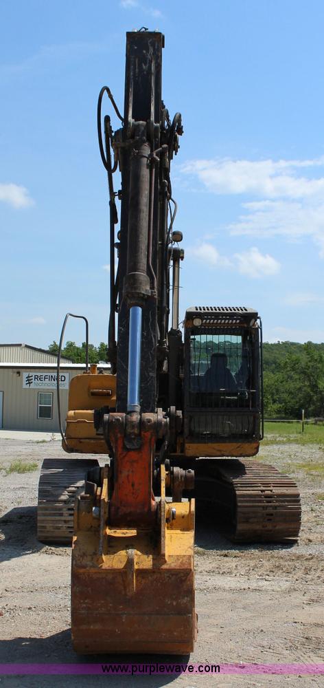 image for item I1673 2008 John Deere 200LC excavator