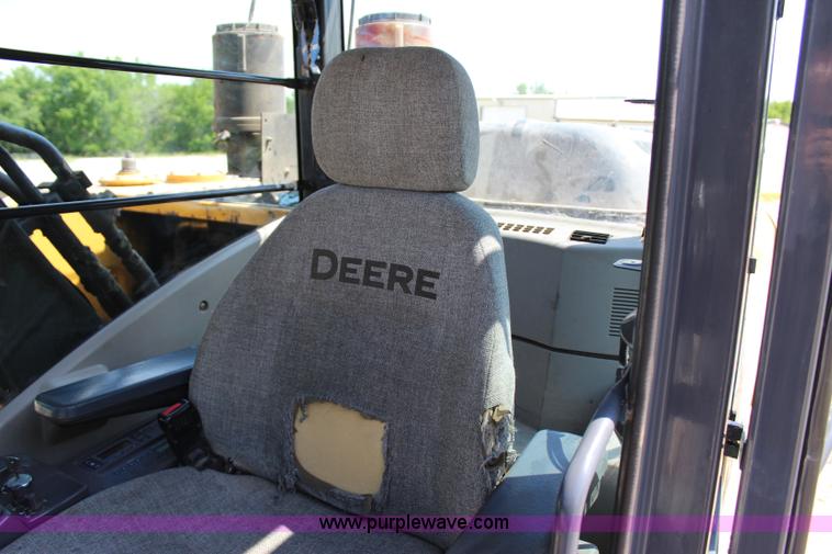 image for item I1673 2008 John Deere 200LC excavator