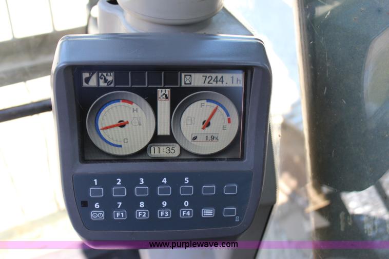 image for item I1673 2008 John Deere 200LC excavator