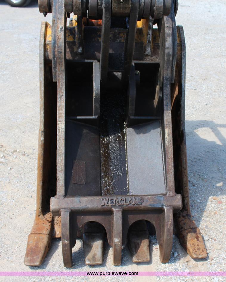 image for item I1673 2008 John Deere 200LC excavator