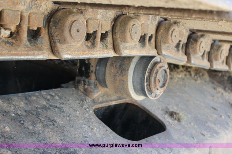 image for item I1673 2008 John Deere 200LC excavator