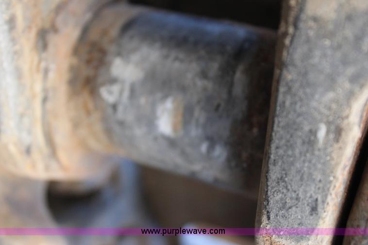 image for item I1673 2008 John Deere 200LC excavator