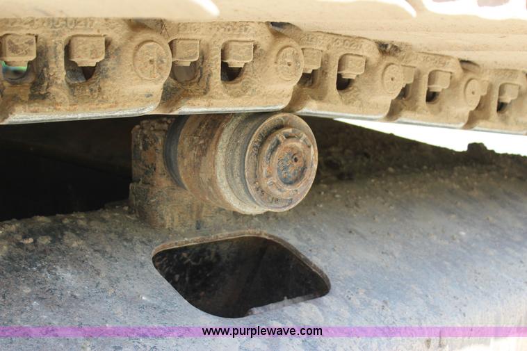 image for item I1673 2008 John Deere 200LC excavator