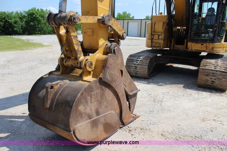 image for item I1674 2008 Caterpillar 321D LCR excavator