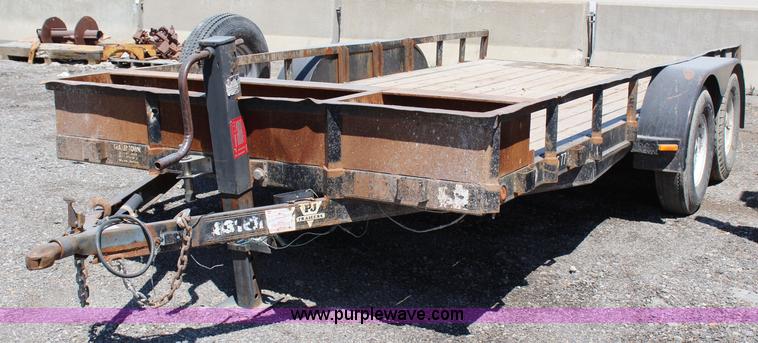 image for item I1687 2003 PJ utility trailer