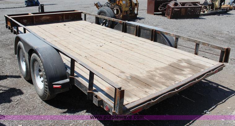 image for item I1687 2003 PJ utility trailer