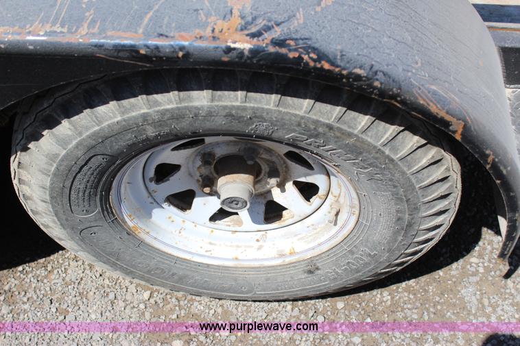 image for item I1687 2003 PJ utility trailer