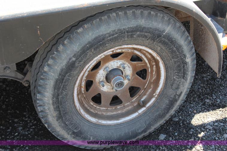 image for item I1687 2003 PJ utility trailer