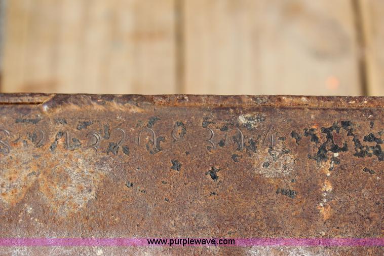 image for item I1687 2003 PJ utility trailer