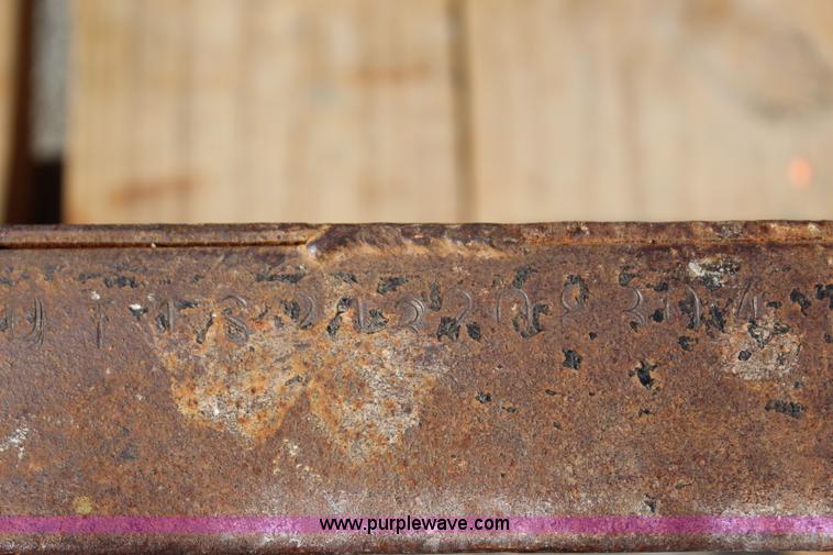 image for item I1687 2003 PJ utility trailer