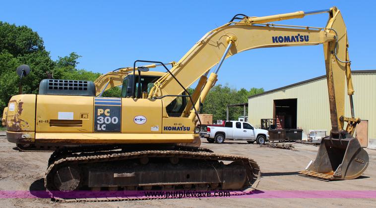 image for item I1697 2006 Komatsu PC300LC-7 excavator
