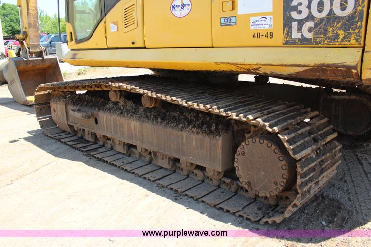 image for item I1697 2006 Komatsu PC300LC-7 excavator