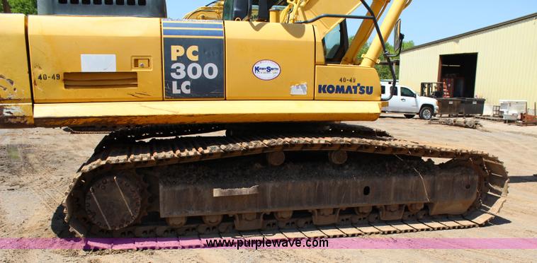 image for item I1697 2006 Komatsu PC300LC-7 excavator
