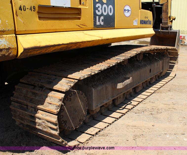 image for item I1697 2006 Komatsu PC300LC-7 excavator