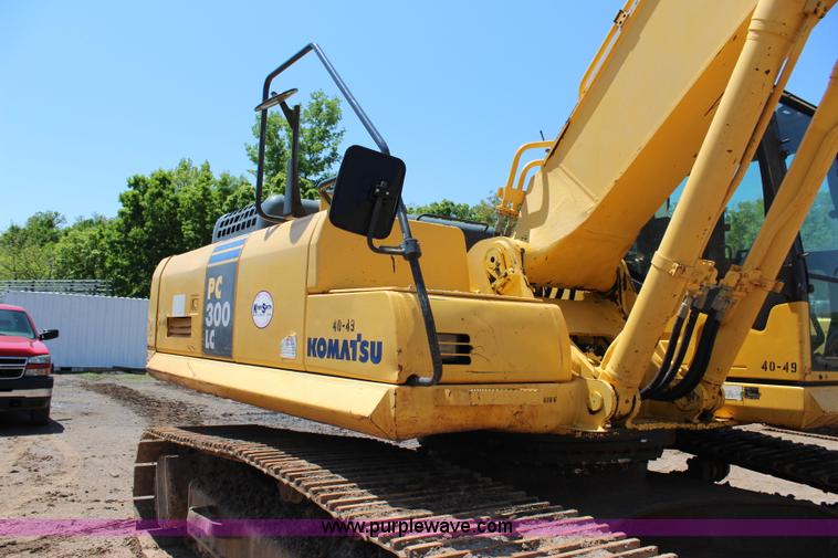 image for item I1697 2006 Komatsu PC300LC-7 excavator