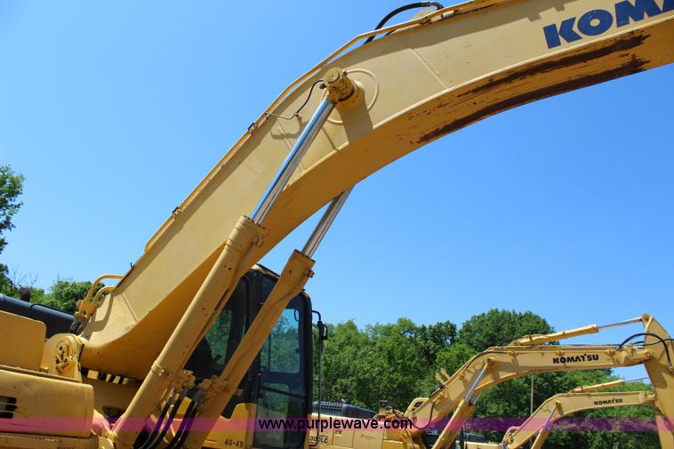 image for item I1697 2006 Komatsu PC300LC-7 excavator
