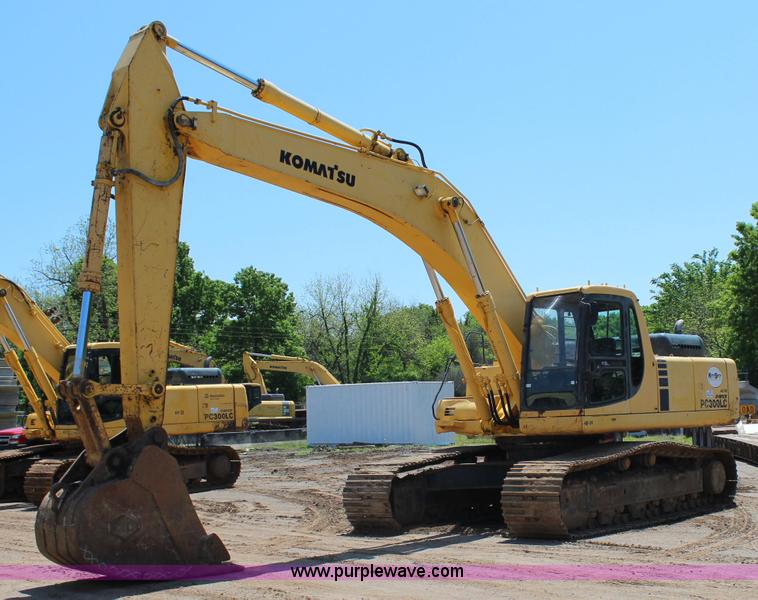 image for item I1698 2001 Komatsu PC300LC-6 excavator