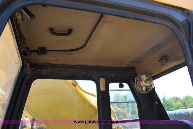 image for item I1698 2001 Komatsu PC300LC-6 excavator