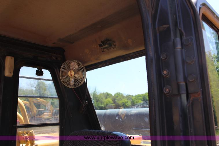 image for item I1698 2001 Komatsu PC300LC-6 excavator