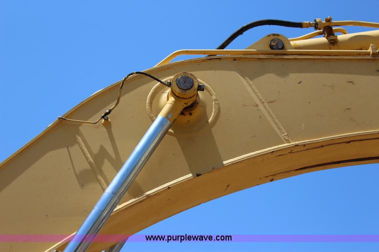 image for item I1698 2001 Komatsu PC300LC-6 excavator