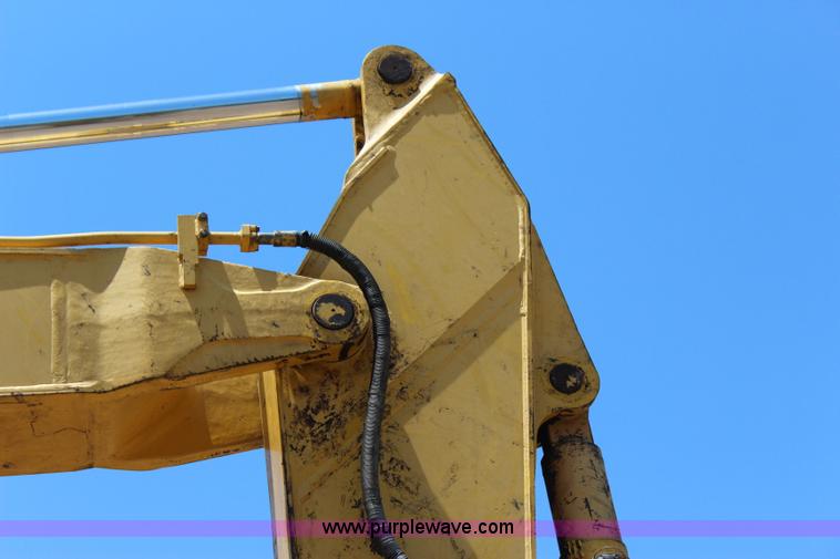 image for item I1698 2001 Komatsu PC300LC-6 excavator
