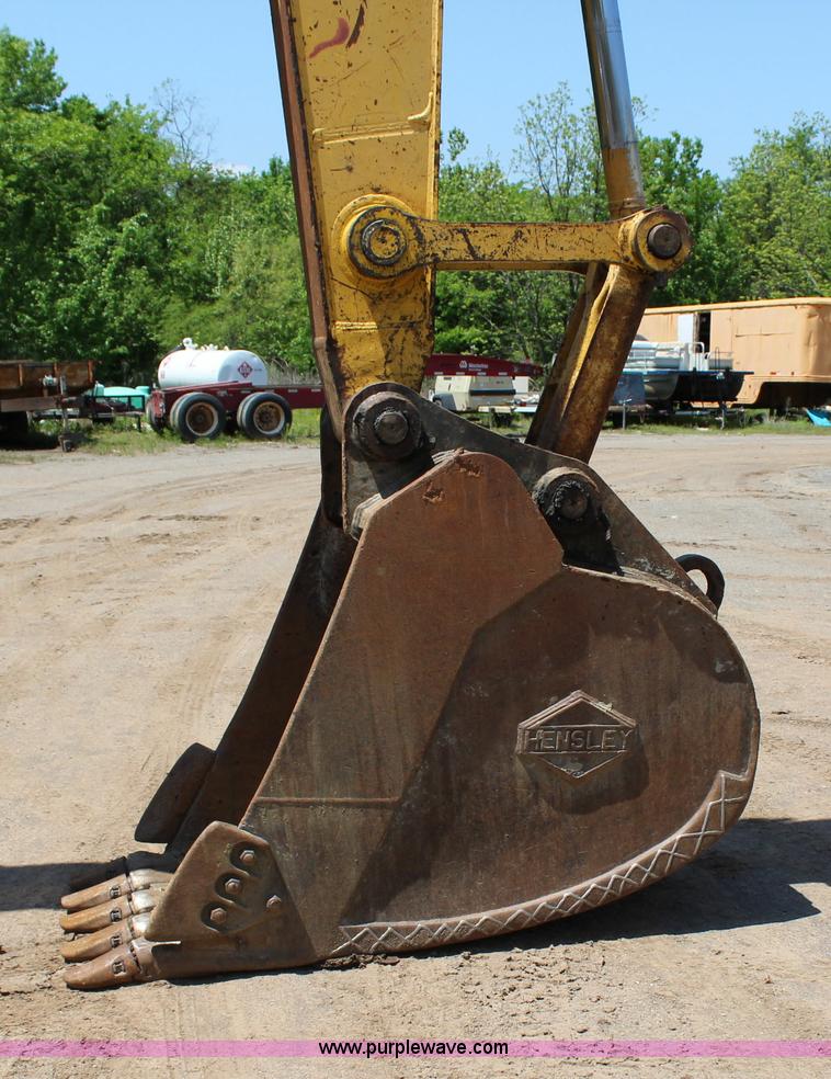 image for item I1698 2001 Komatsu PC300LC-6 excavator