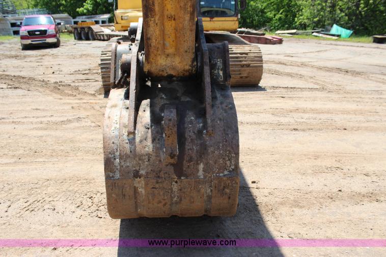 image for item I1698 2001 Komatsu PC300LC-6 excavator