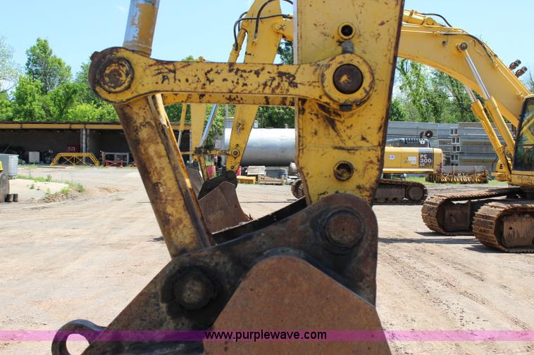 image for item I1698 2001 Komatsu PC300LC-6 excavator