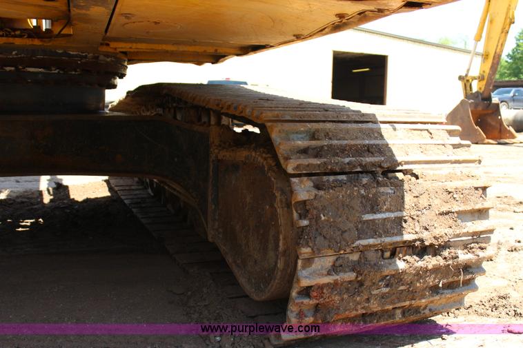 image for item I1698 2001 Komatsu PC300LC-6 excavator