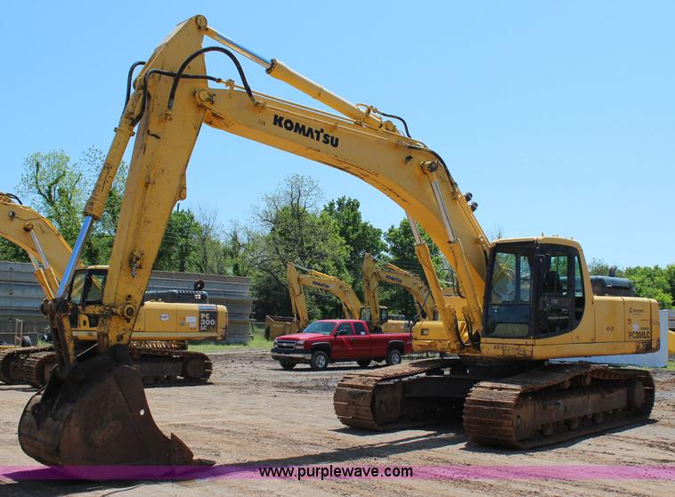 image for item I1699 2001 Komatsu PC300LC-6 excavator
