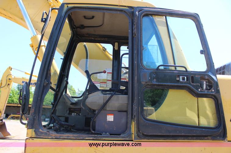 image for item I1699 2001 Komatsu PC300LC-6 excavator