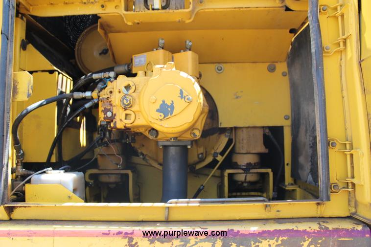 image for item I1699 2001 Komatsu PC300LC-6 excavator