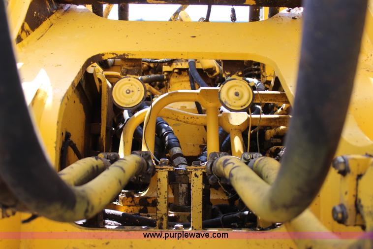 image for item I1699 2001 Komatsu PC300LC-6 excavator