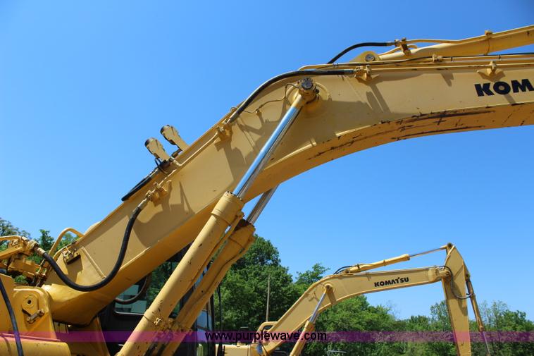 image for item I1699 2001 Komatsu PC300LC-6 excavator