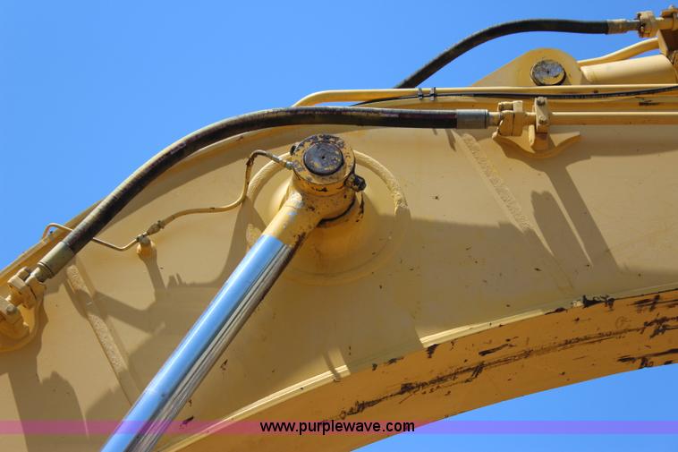 image for item I1699 2001 Komatsu PC300LC-6 excavator