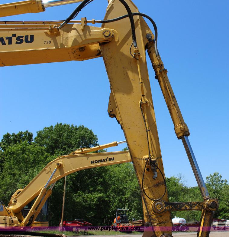 image for item I1699 2001 Komatsu PC300LC-6 excavator