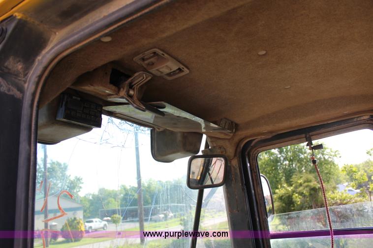 image for item I1702 1999 Komatsu WA320-3MC wheel loader