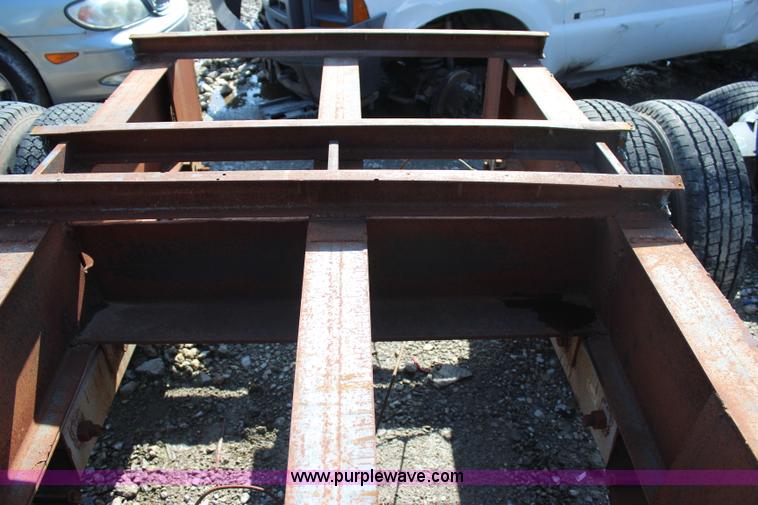 image for item I1704 Trailer base frame assembly